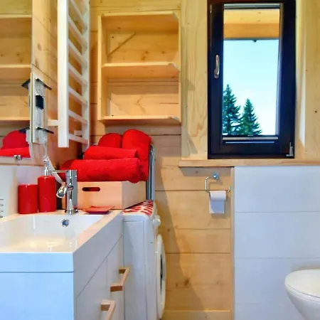 Holiday home Zielone Skalki Falsztyn